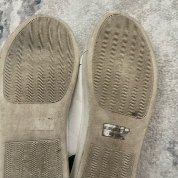 COSTCO SNEAKERS - Picture 3 of 3